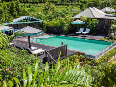 pool view in an Antiguan beach