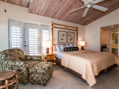 a suite inside the galleon resort