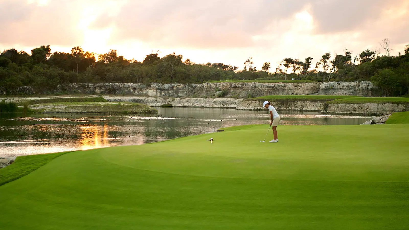 golf honeymoon Mexico