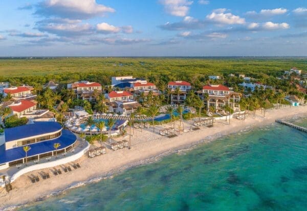 Desire Riviera Maya Pearl Resort