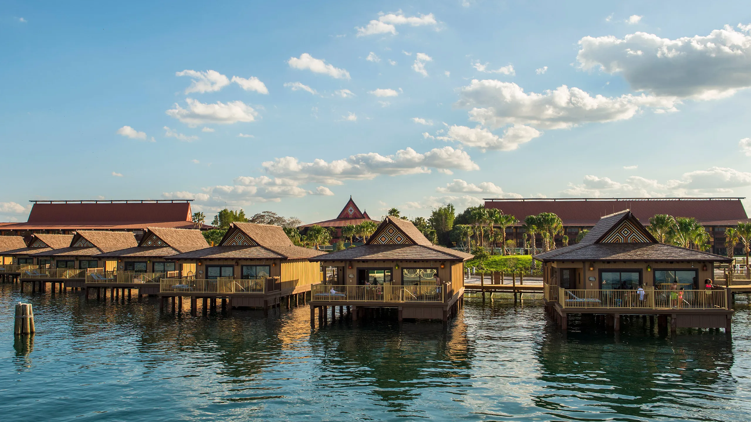 13 Best Overwater Bungalows in the U.S. and Caribbean (2025)