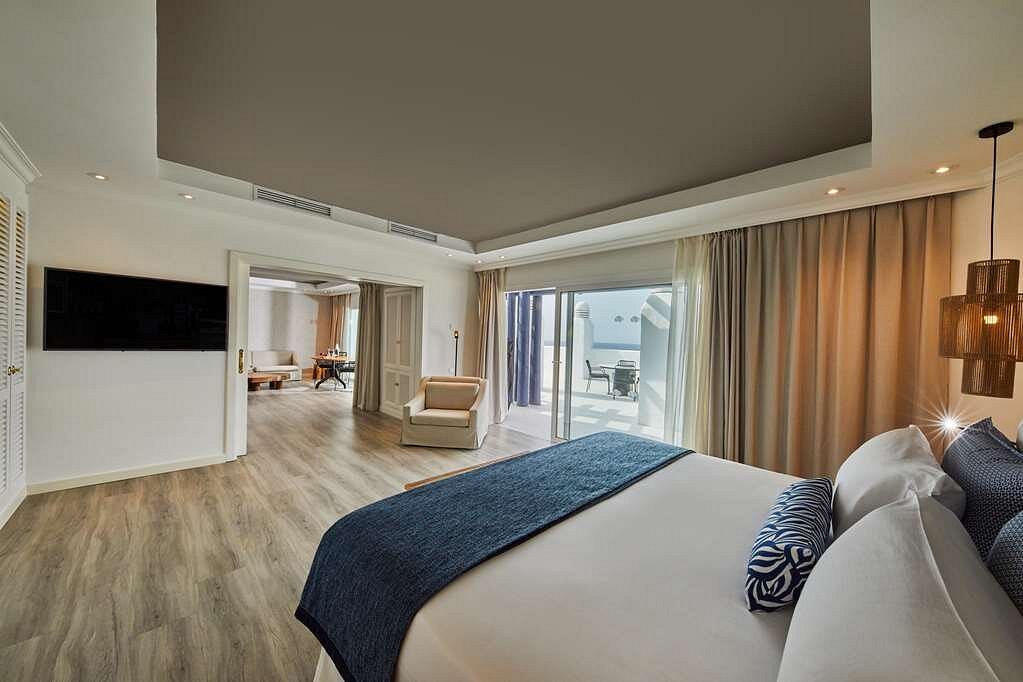honeymoon suites