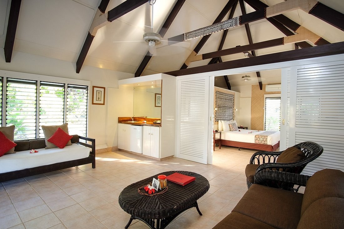 fiji overwater bungalow