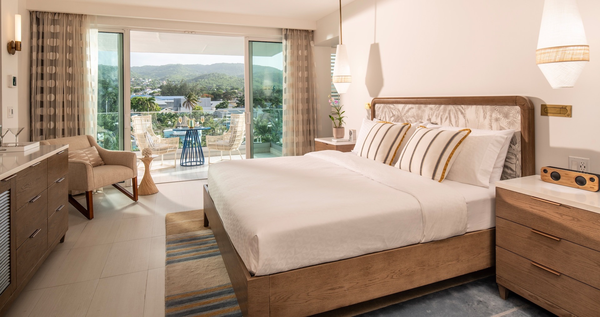 Sandals 777 weekly specials