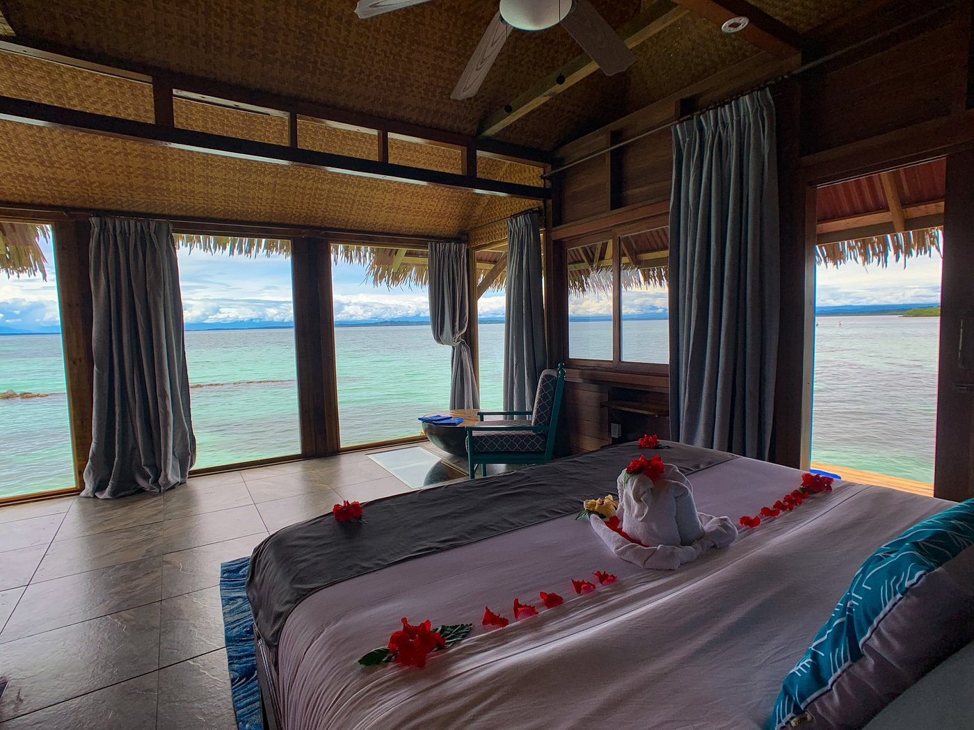 overwater bungalows in the USA