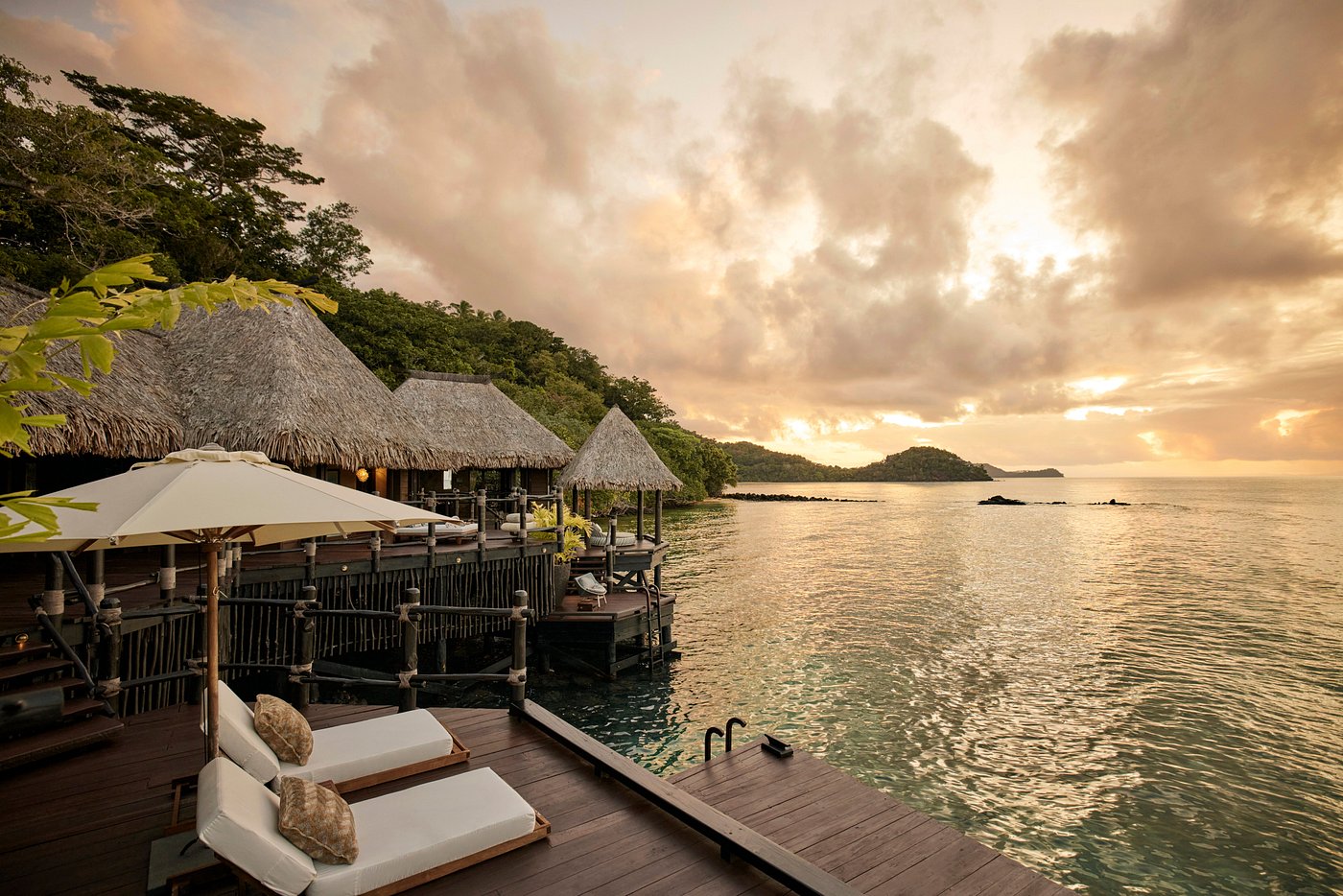 fiji overwater bungalow