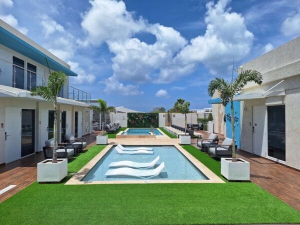 Aruba Boutique & Art Hotel